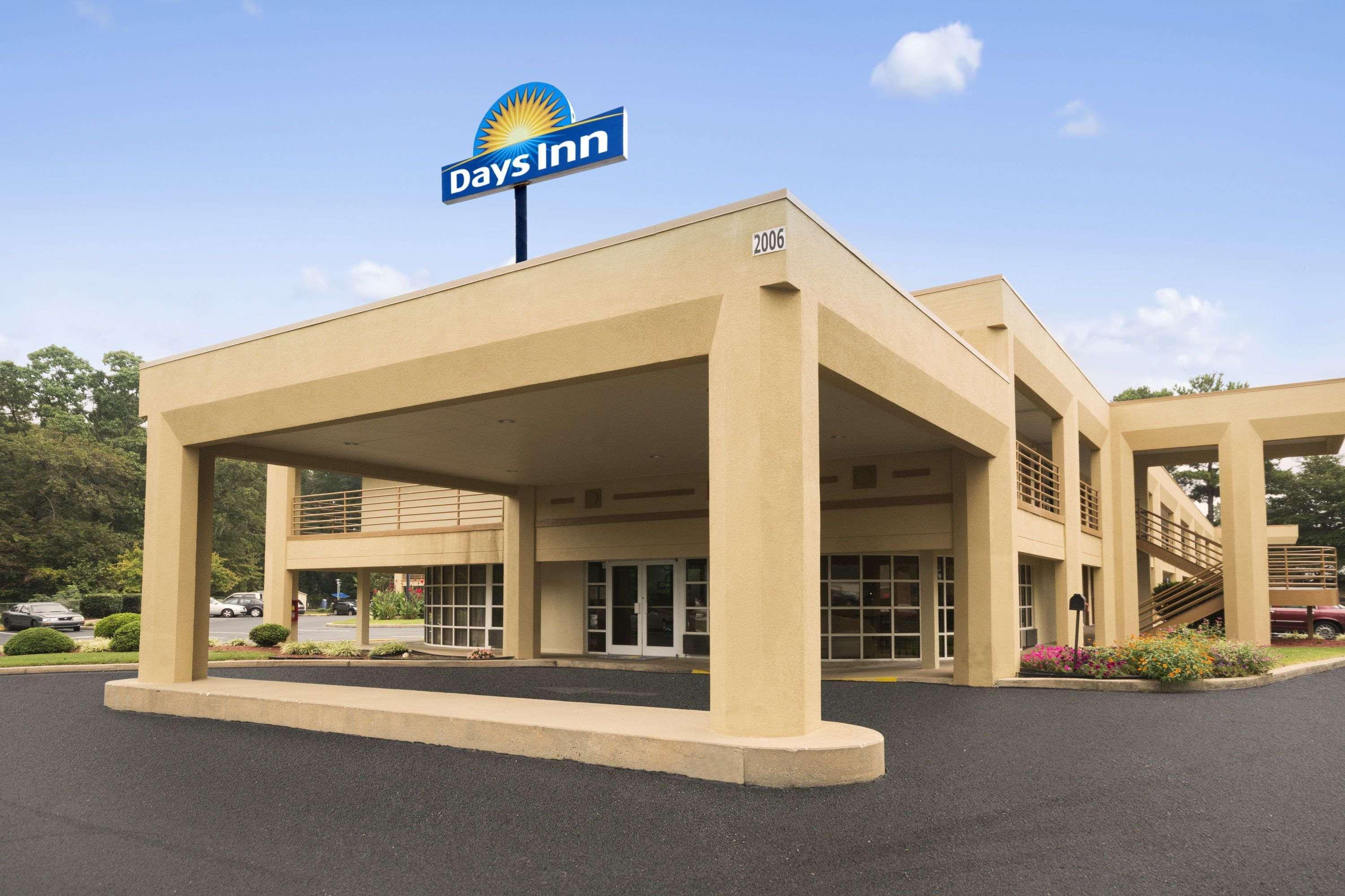 Days Inn By Wyndham Atlanta Стон Маунтин Экстерьер фото
